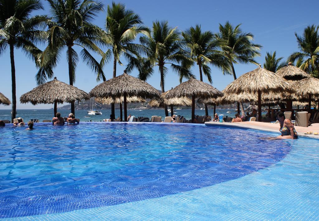 Hotel Villa Mexicana Сиуатанехо Екстериор снимка